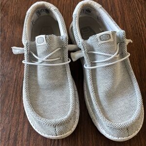 Hey Dude Men's 10 Stone White Slip On Comfort Wally Stretch Sox Moccasin Loafers